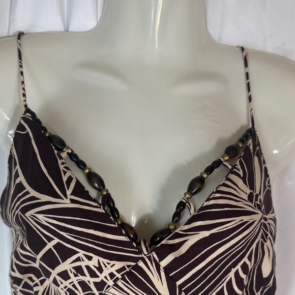 Newport News Black and Cream Floral Midi Dress - Picture 7 of 12